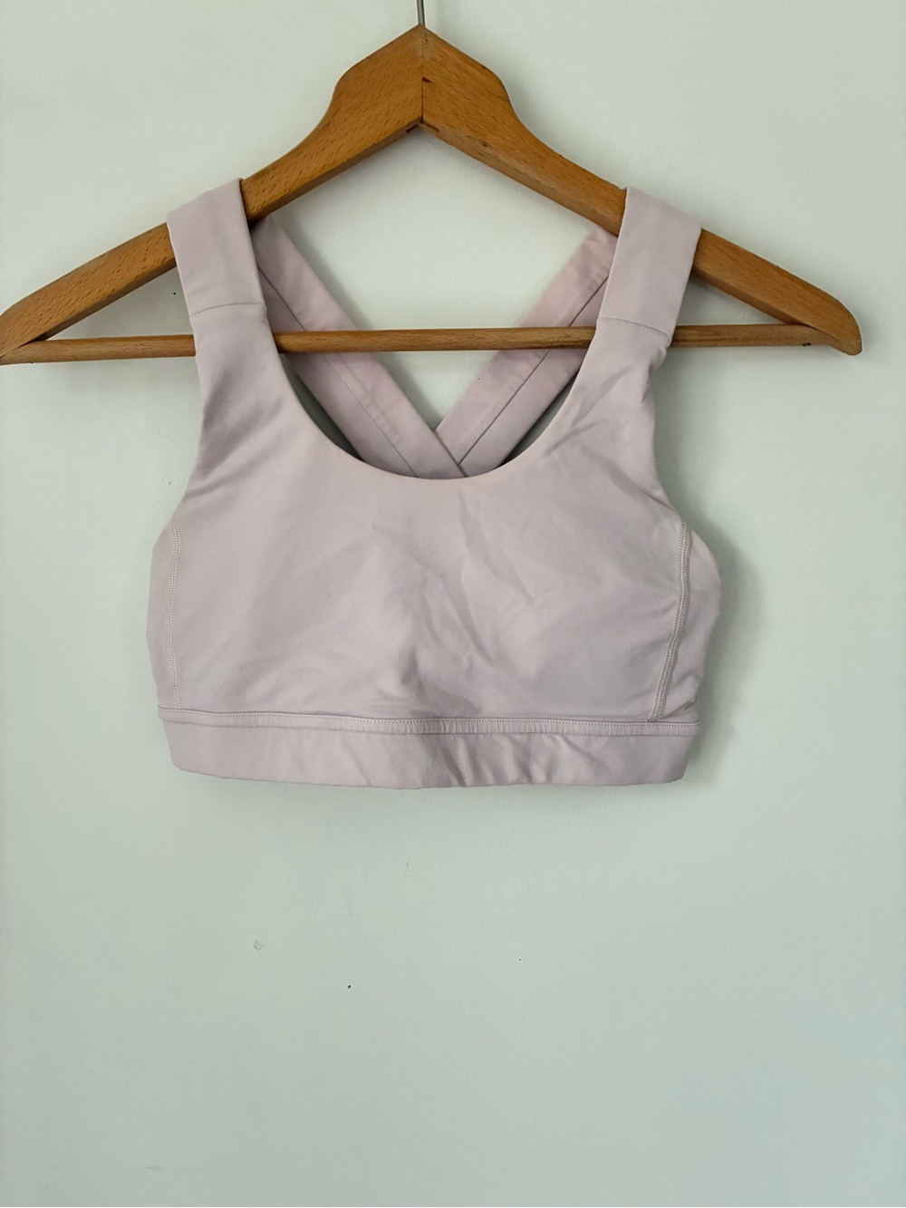 Lululemon Women’s Size 6 All Sport Bra Pale Pink Crossback Keyhole